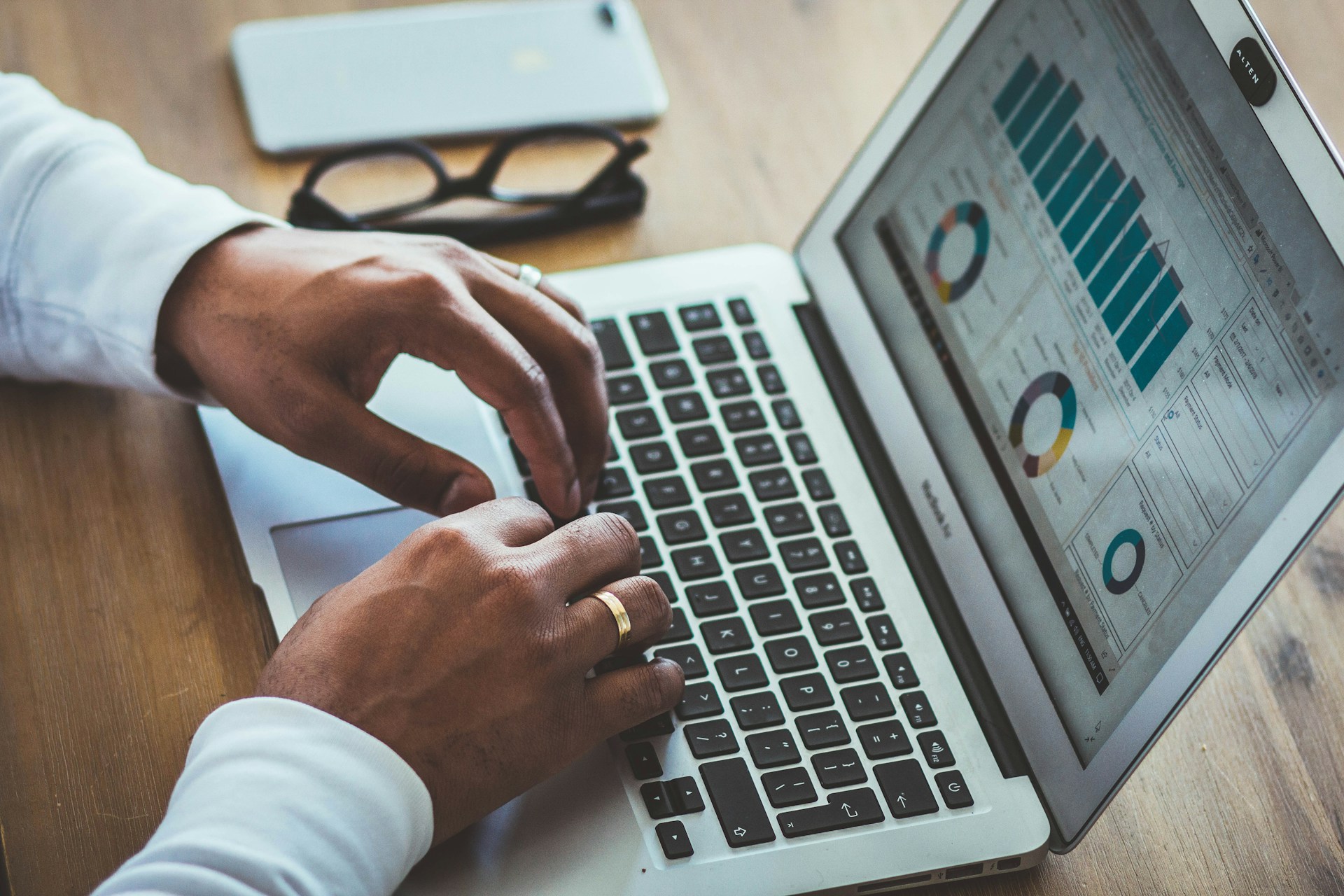 Seven advantages of integrating a group payments API into our company